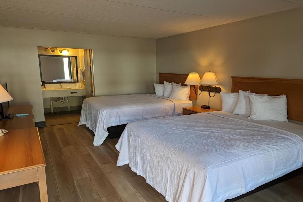 Days Inn By Wyndham Birch Run Eksteriør billede